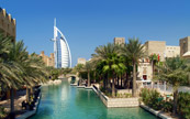 Melange architectural de Dubai