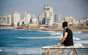 Tel Aviv au loin