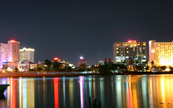 Panorama nocturne de Saigon